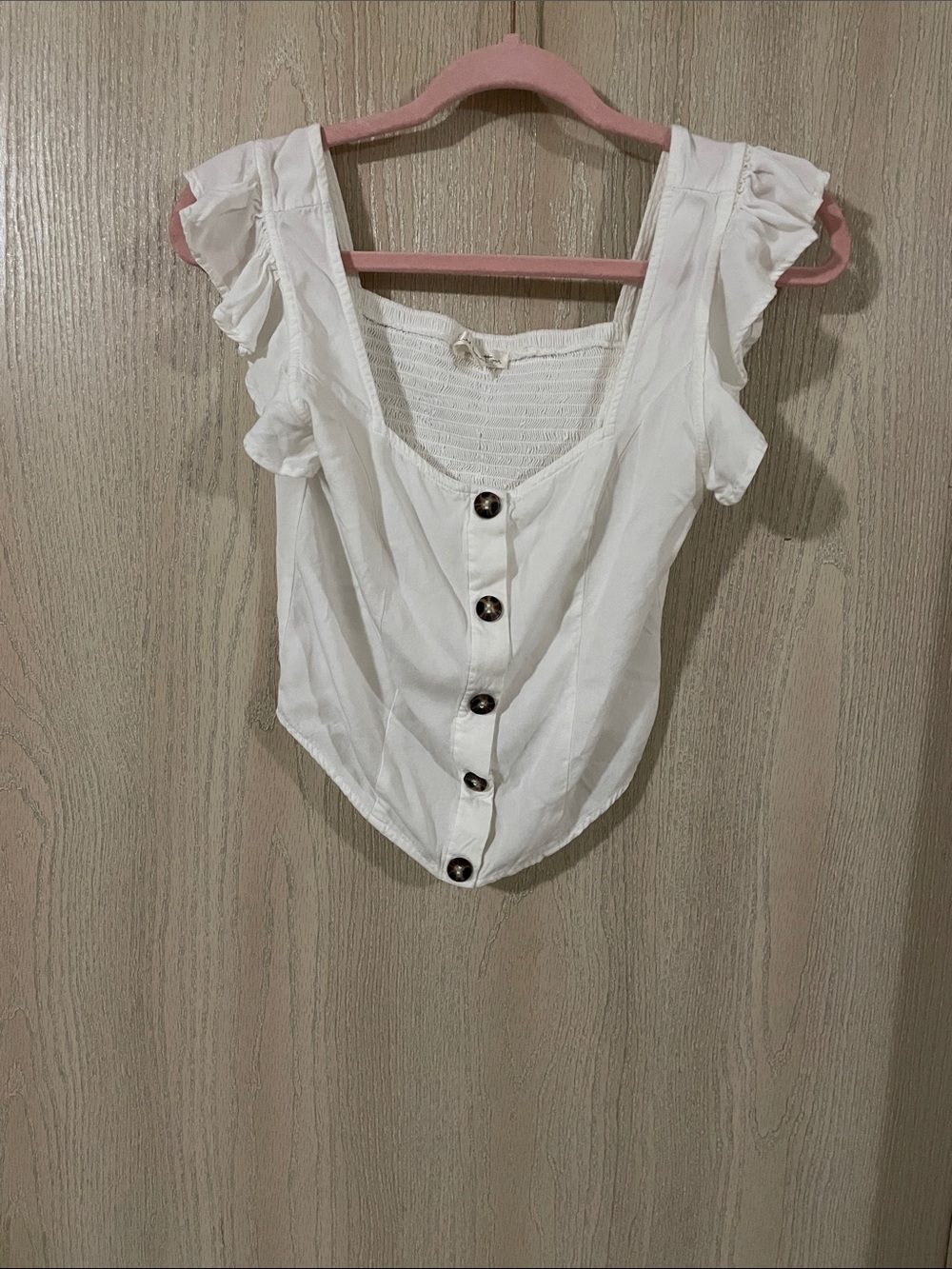 nine britton White Ruffle Sleeve Button-Front Crop Top